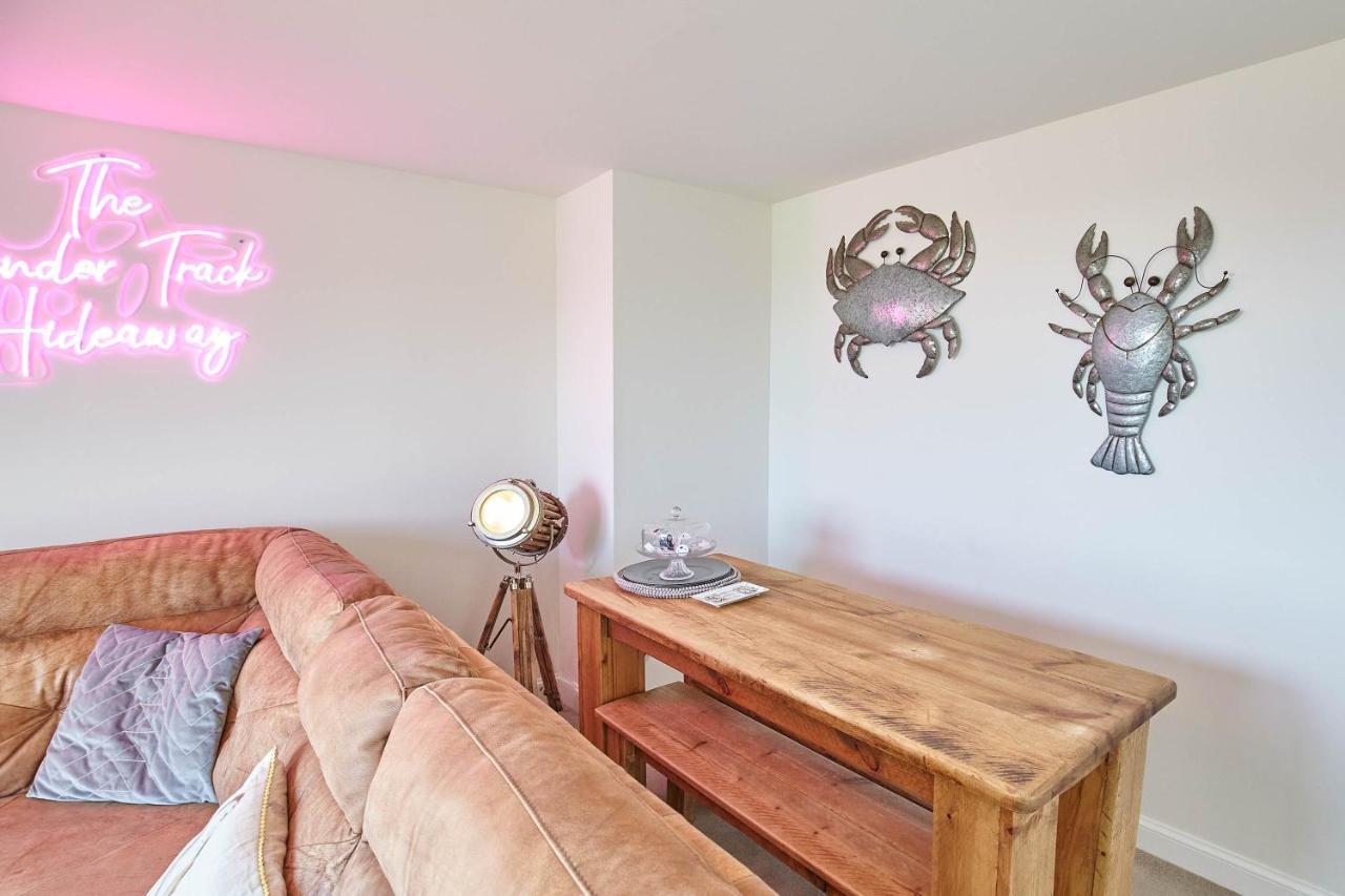 Host & Stay - The Cinder Track Hideaway Whitby Exteriér fotografie